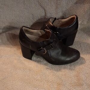 Elegant Black Women's Heeled Shoes